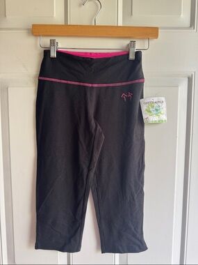 Green Apple Bamboo Cotton Sustainable Black Crop Leggings - Small - NWT